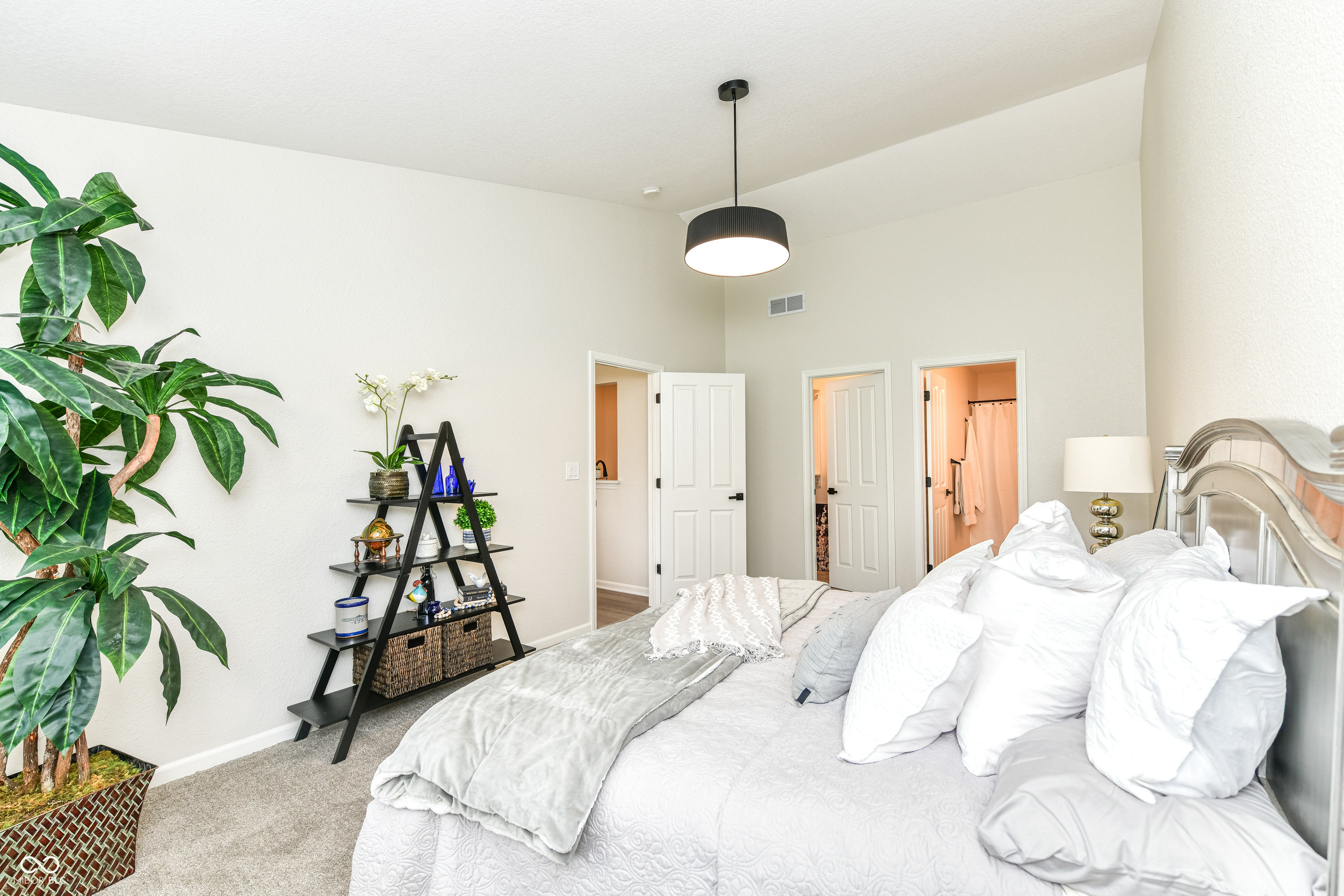 11761 Sand Creek Boulevard