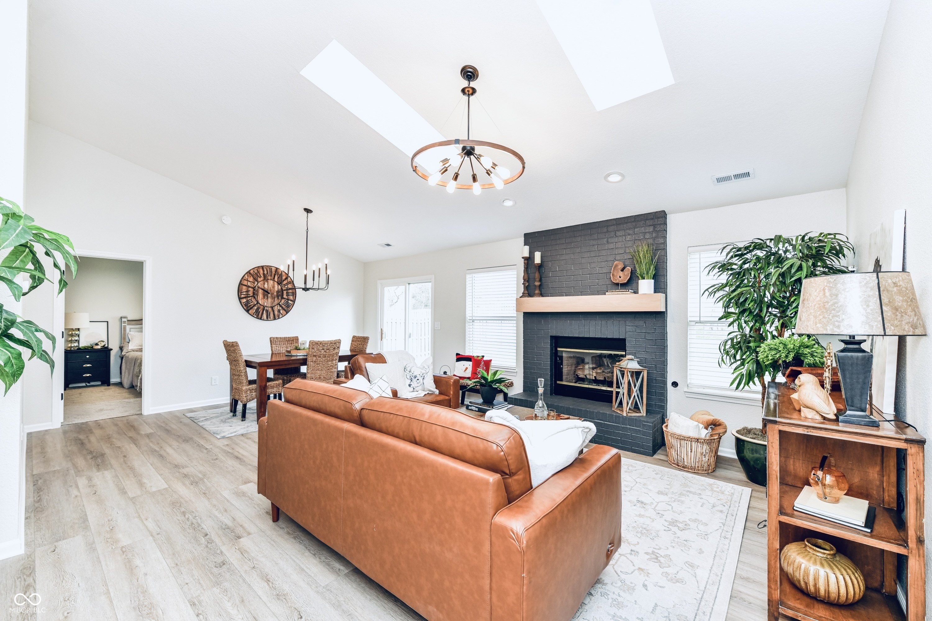 11761 Sand Creek Boulevard