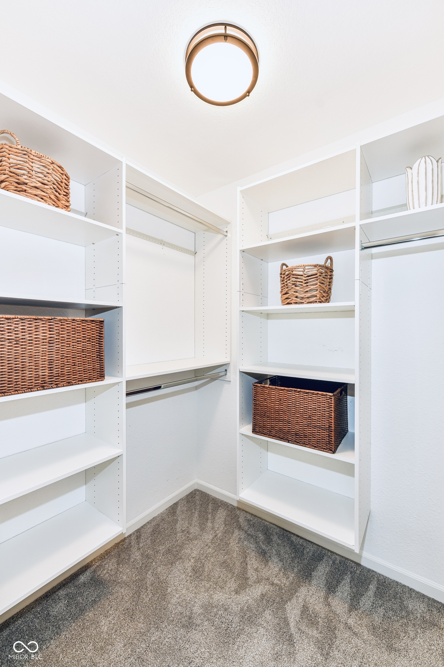 11761 Sand Creek Boulevard