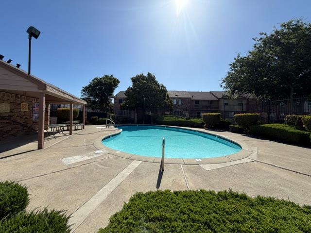 4183 Brookfield Drive