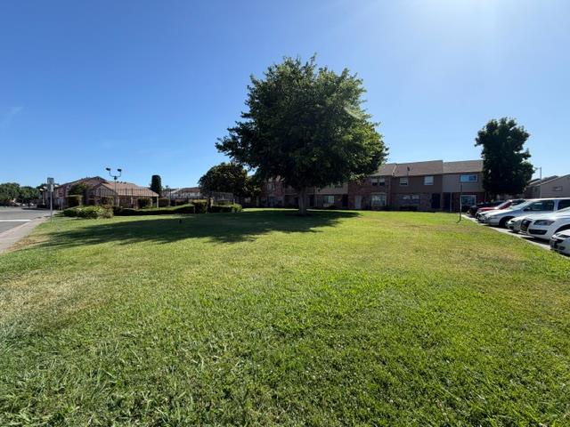 4183 Brookfield Drive