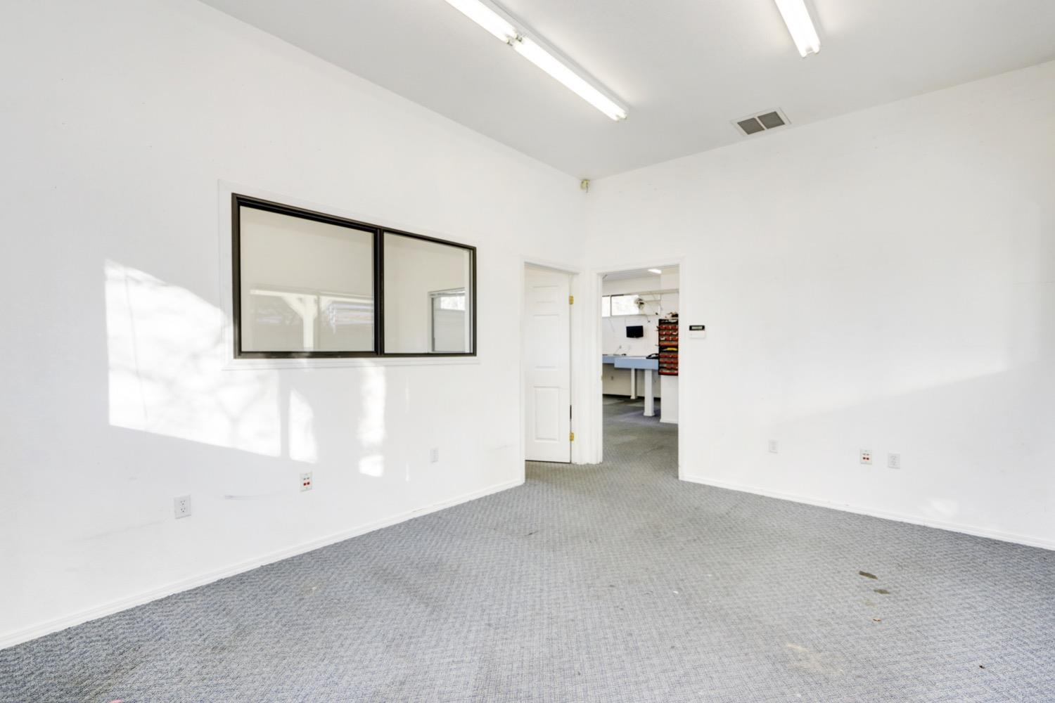 7500 Mountain Avenue