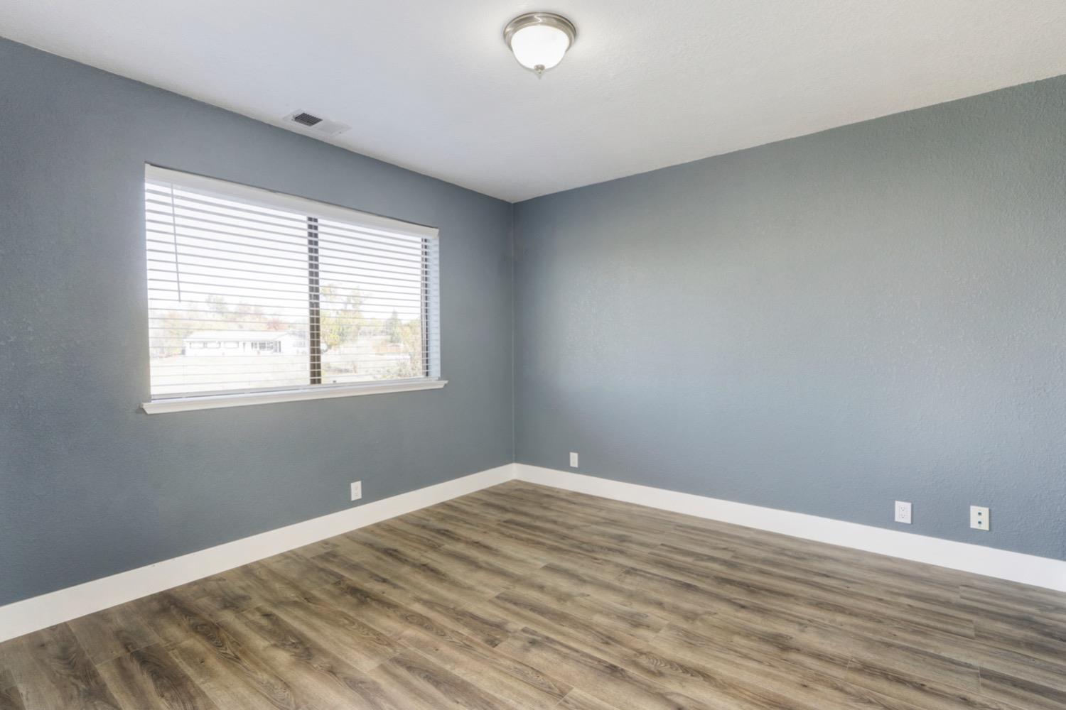 7500 Mountain Avenue