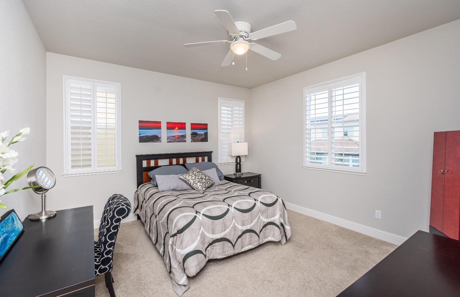 58 Huddlestone Circle