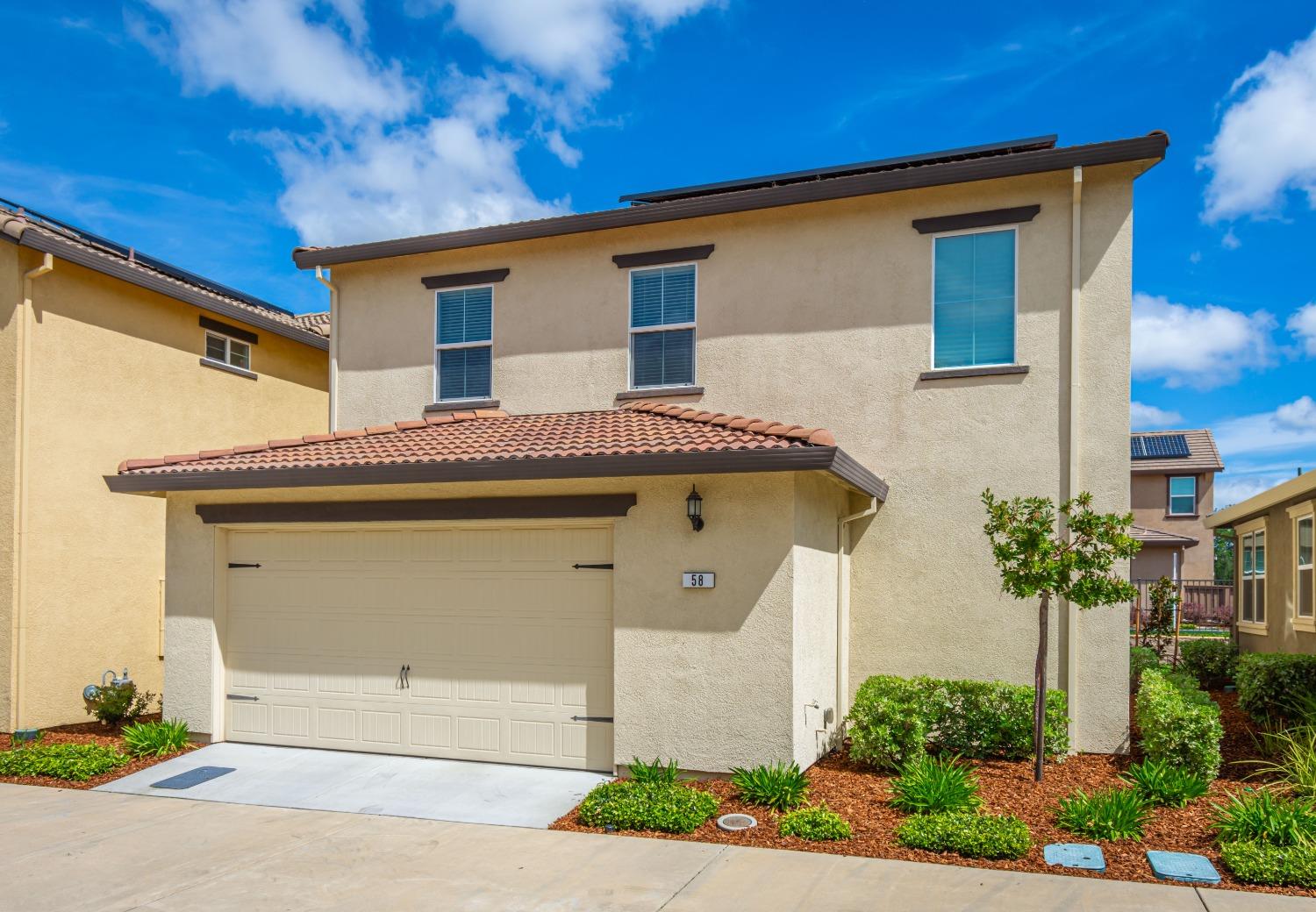 58 Huddlestone Circle