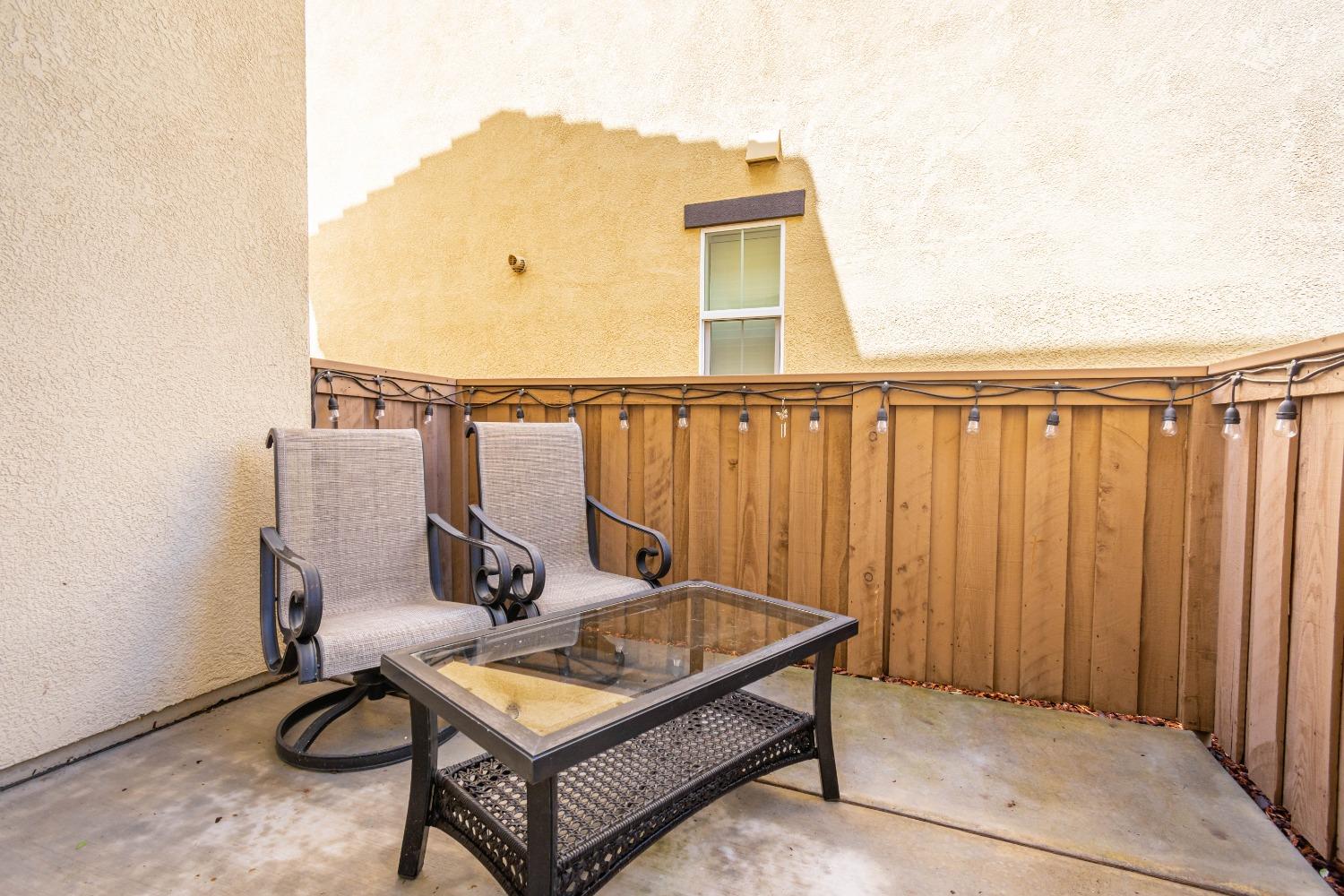 58 Huddlestone Circle