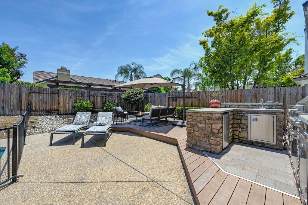 8976 Water Song Circle