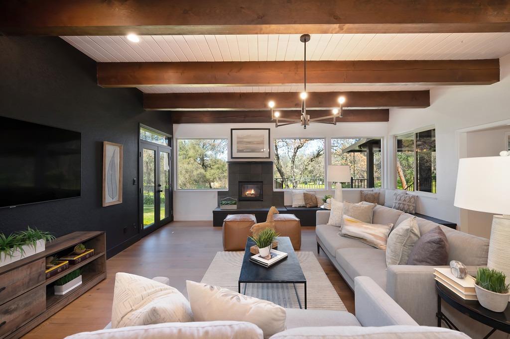 2079 Country Hill Run