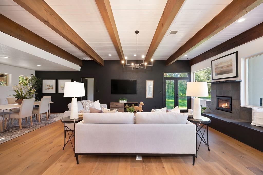 2079 Country Hill Run