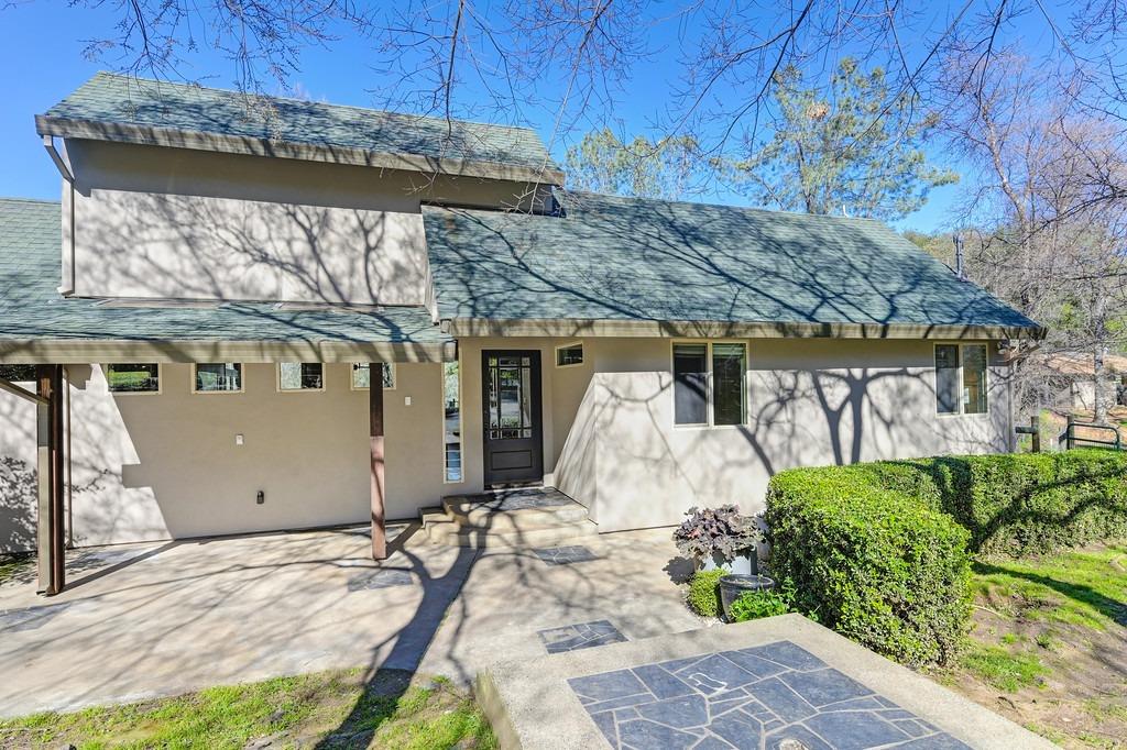 2079 Country Hill Run