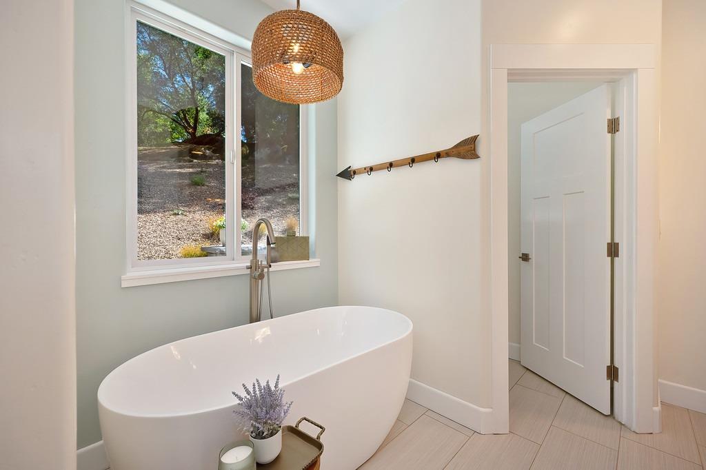 3461 Sugarloaf Mountain Road