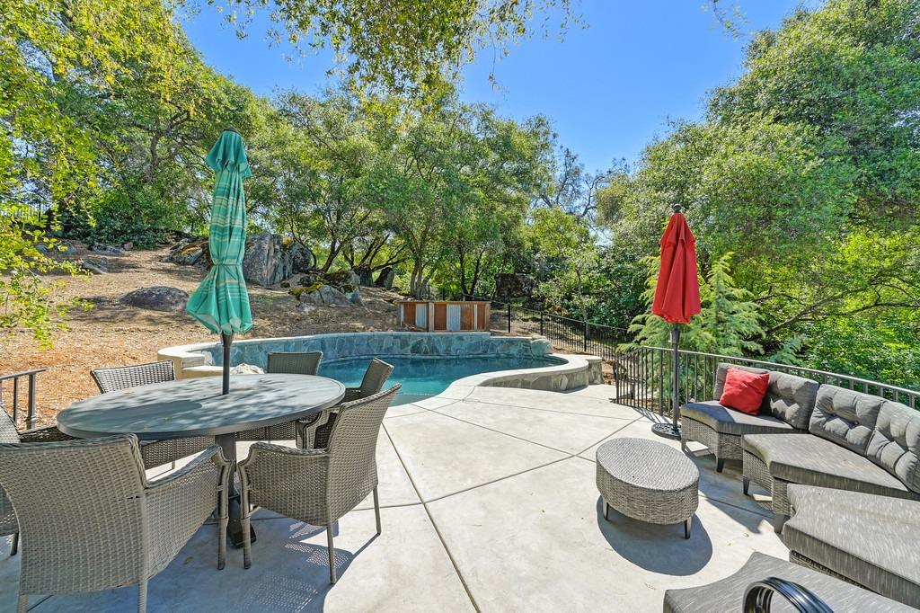 3461 Sugarloaf Mountain Road