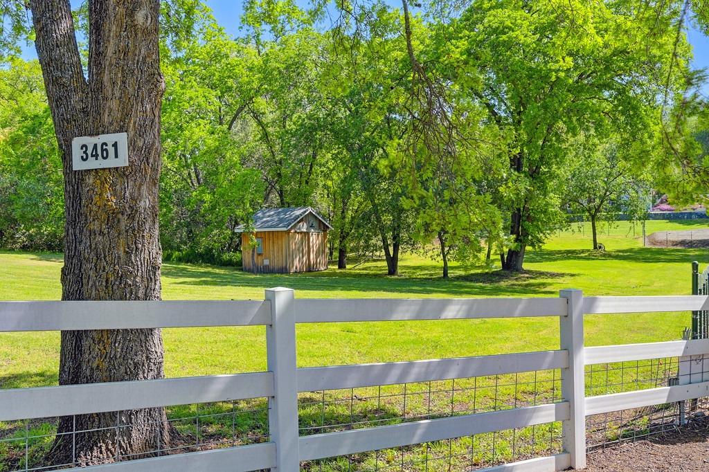 3461 Sugarloaf Mountain Road