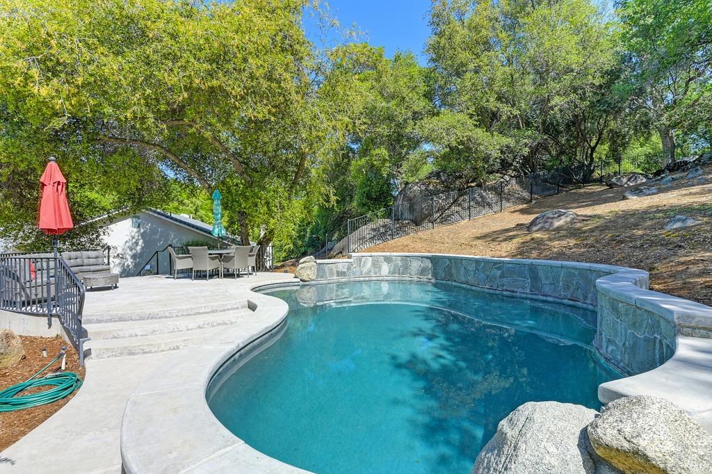 3461 Sugarloaf Mountain Road