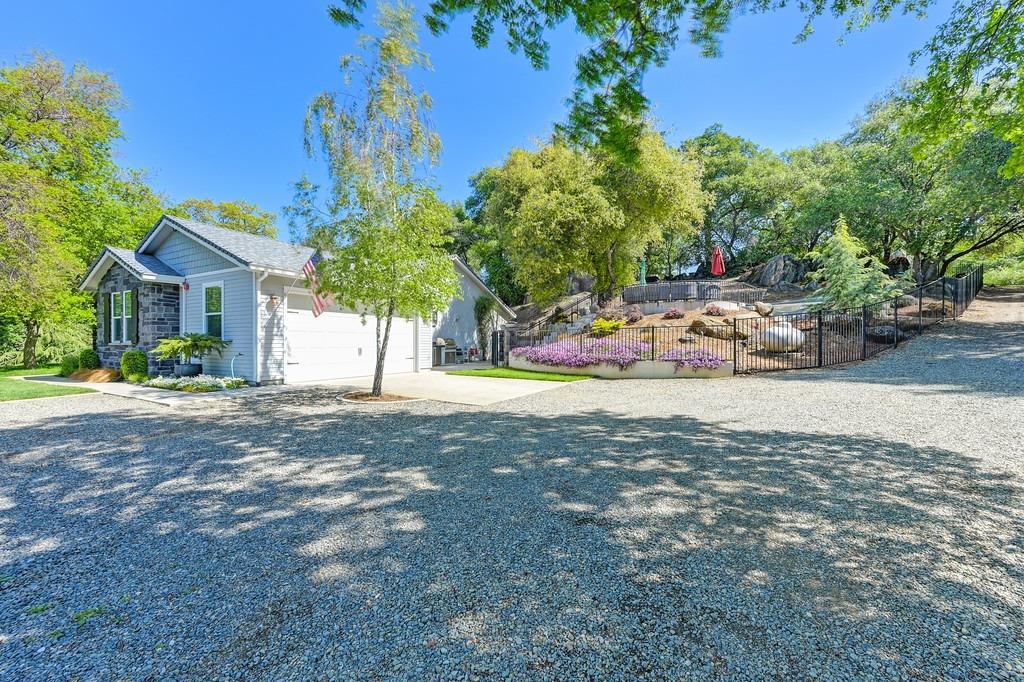 3461 Sugarloaf Mountain Road