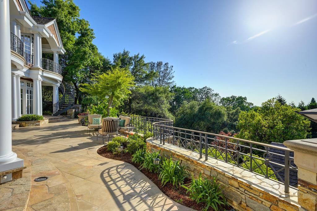 5128 Prior Ridge