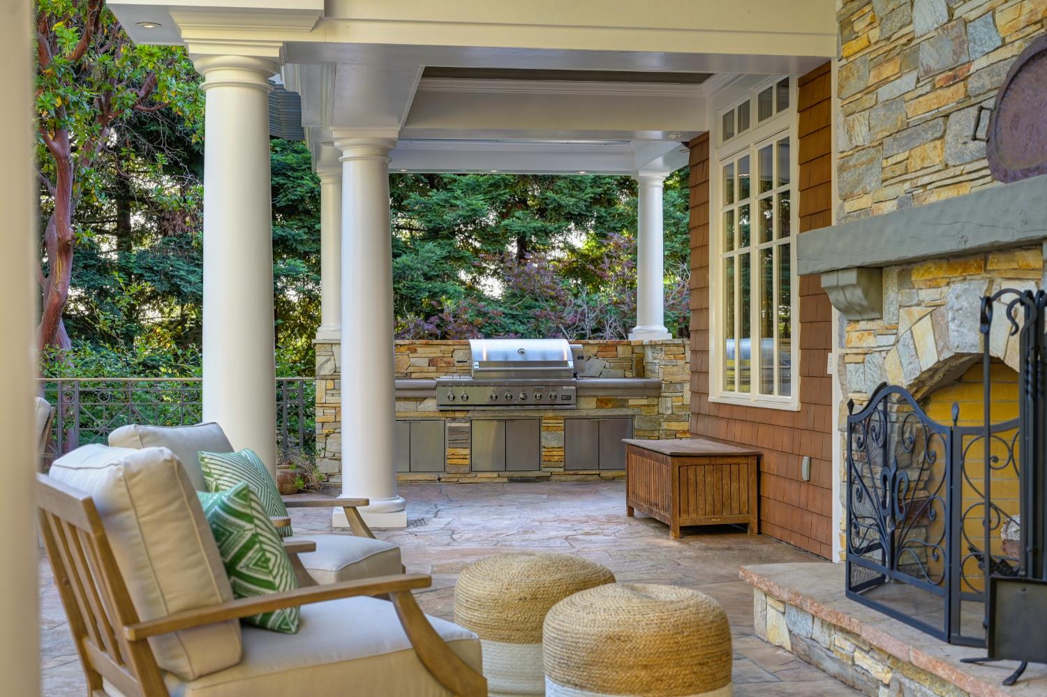 5128 Prior Ridge