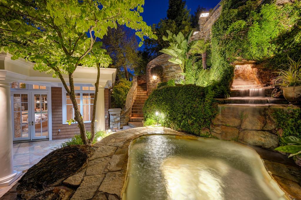 5128 Prior Ridge