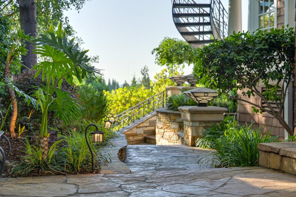 5128 Prior Ridge