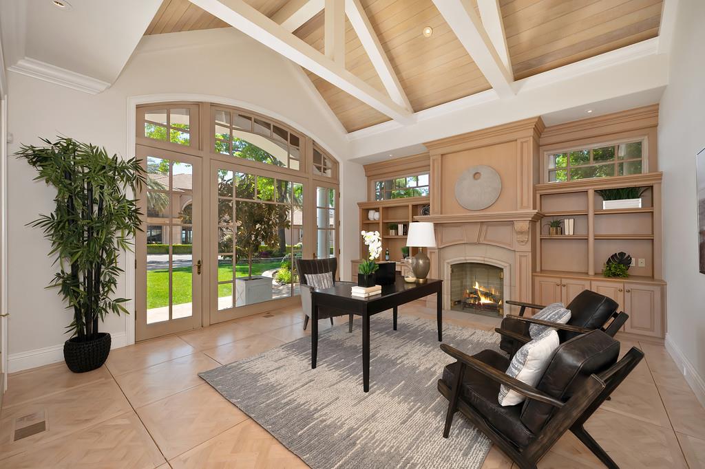 5128 Prior Ridge