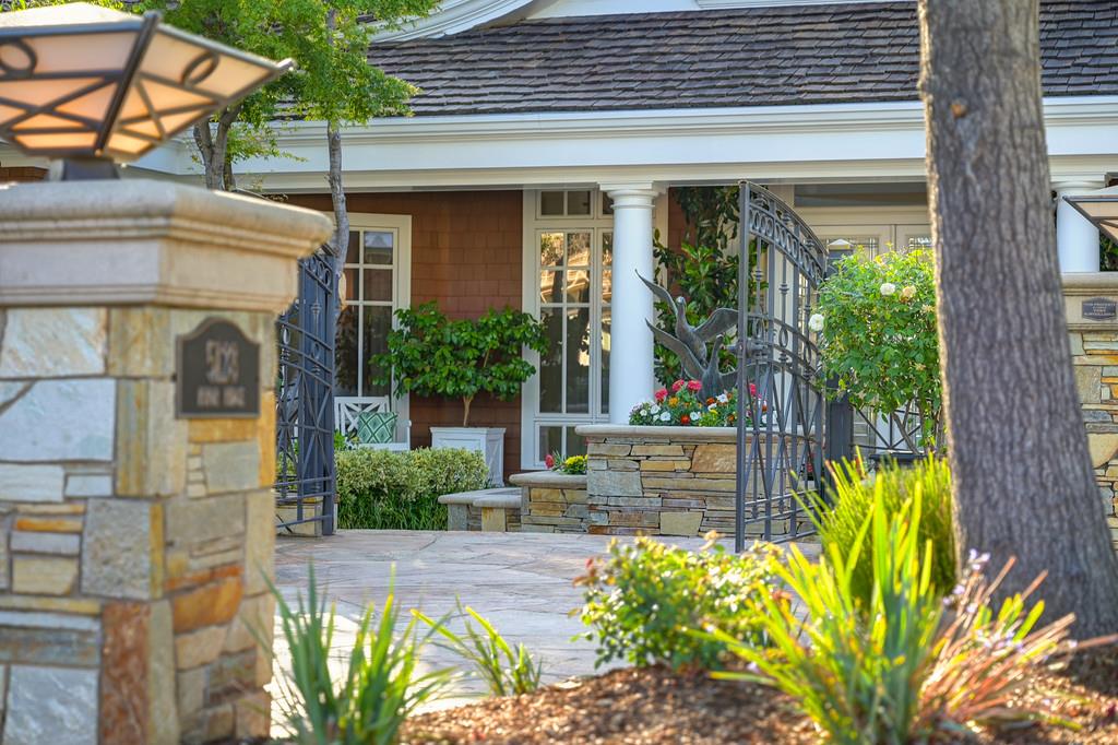 5128 Prior Ridge