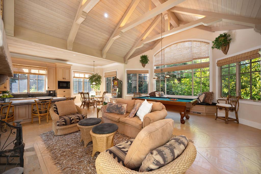 5128 Prior Ridge