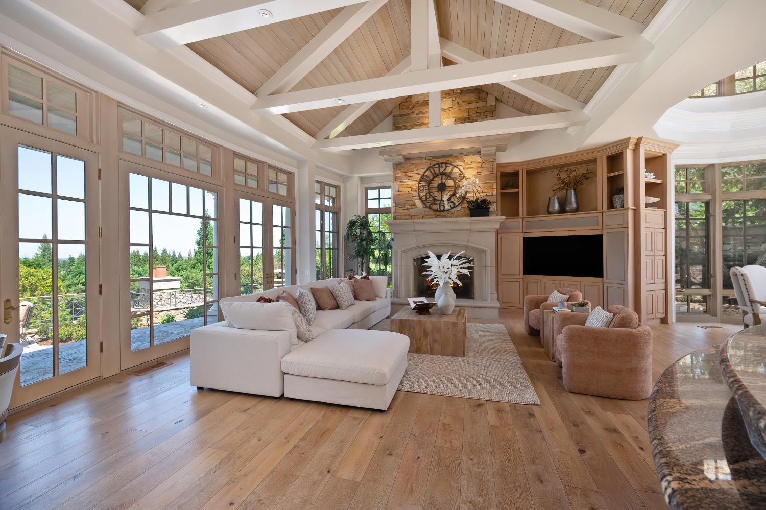 5128 Prior Ridge