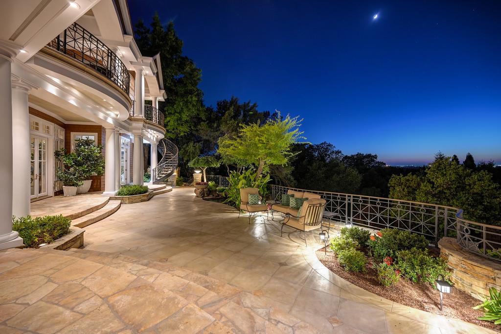5128 Prior Ridge