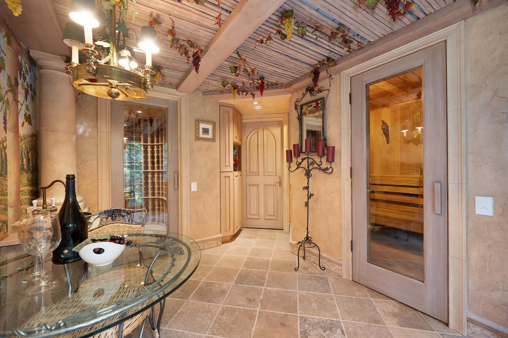5128 Prior Ridge