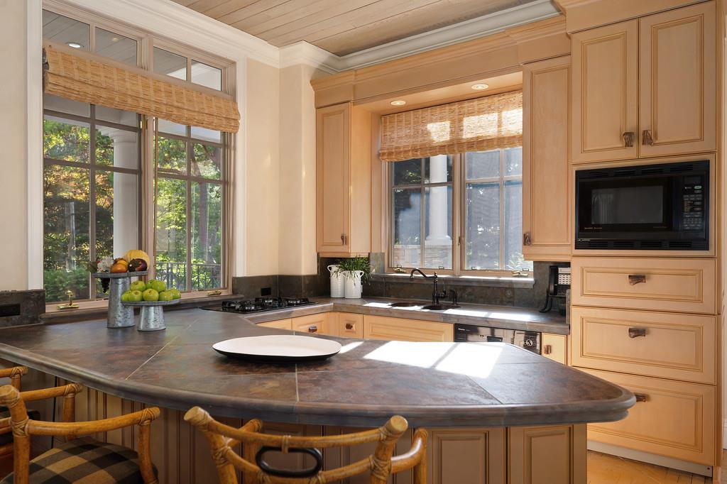 5128 Prior Ridge