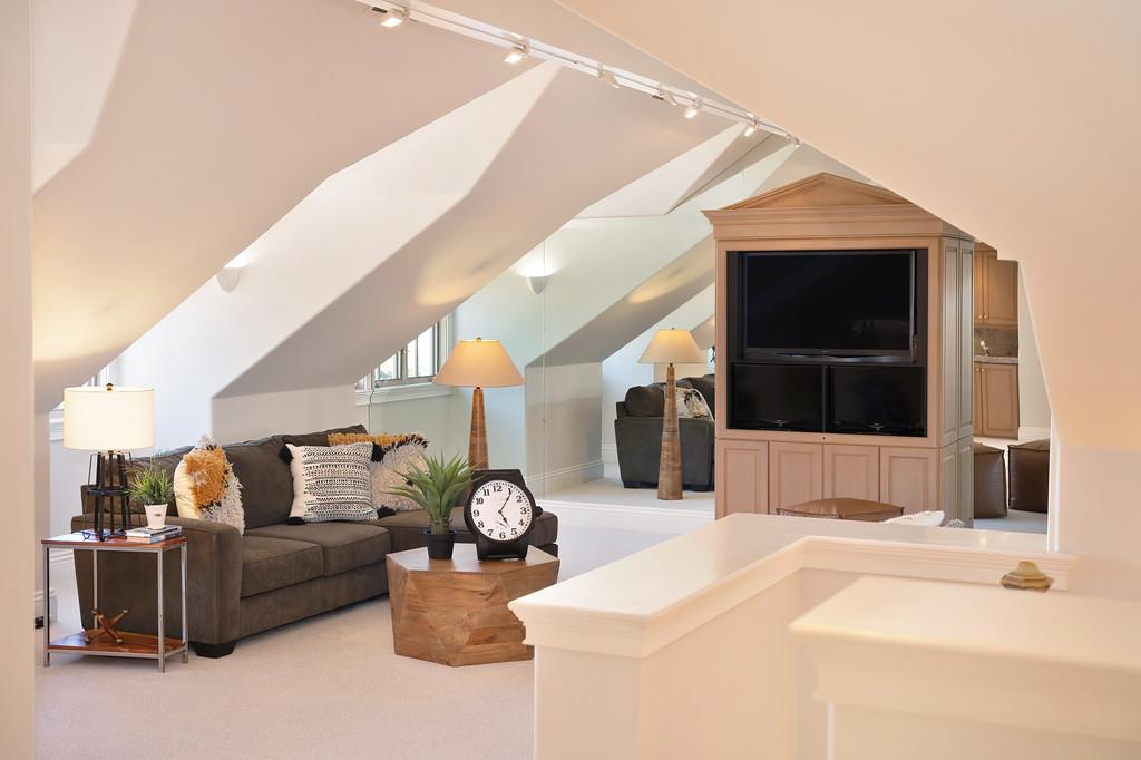 5128 Prior Ridge