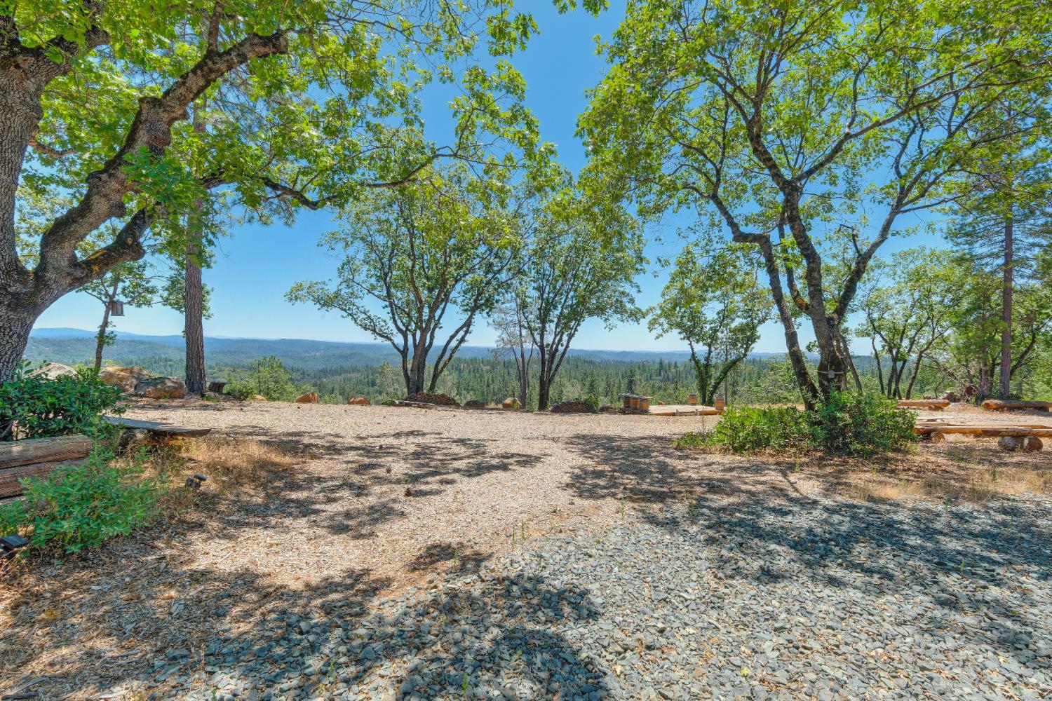 17200 Mountain View Drive