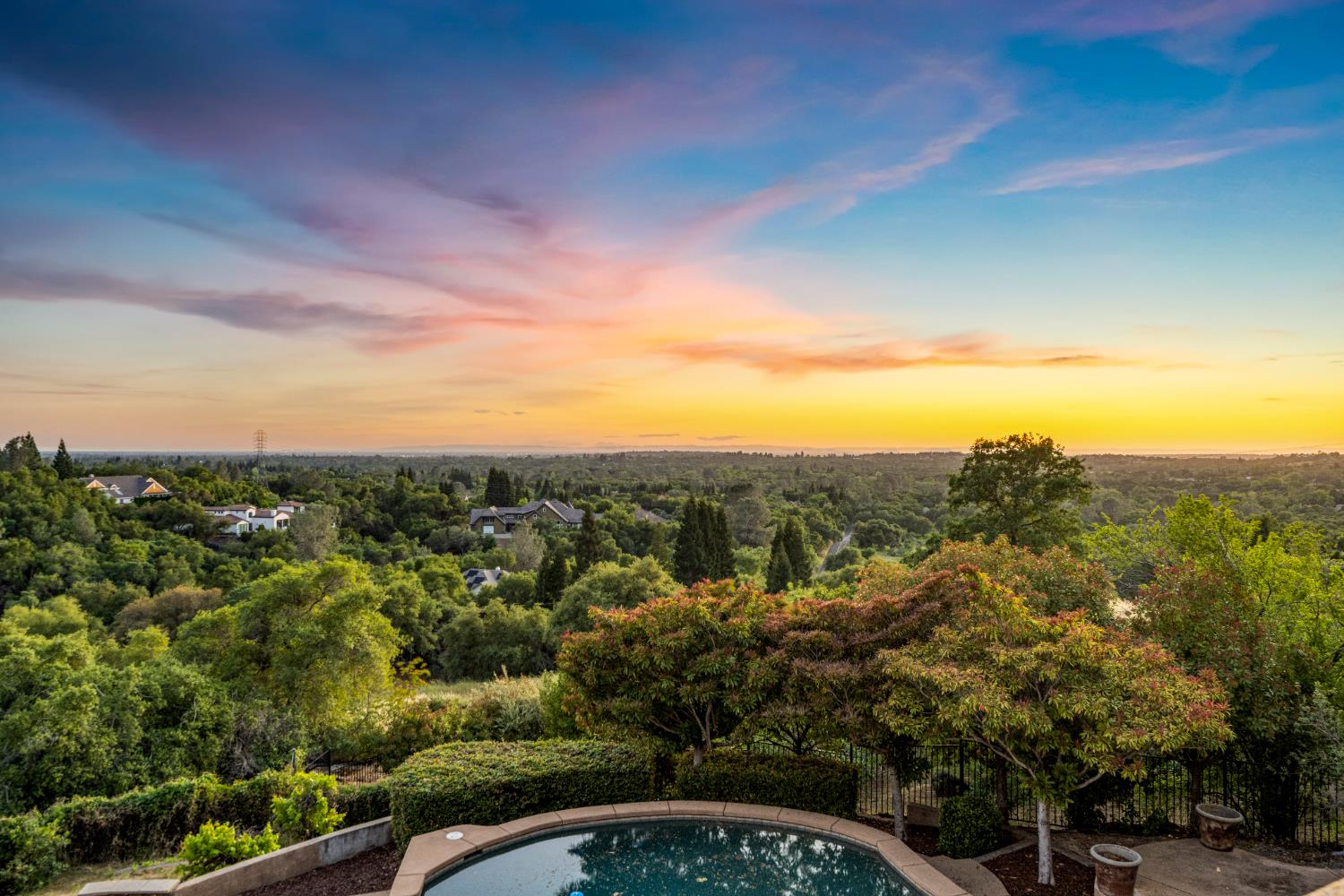 5535 Eden Roc Drive