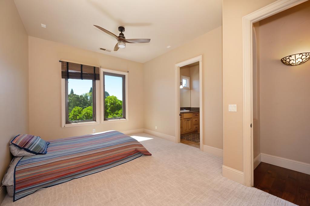 5535 Eden Roc Drive
