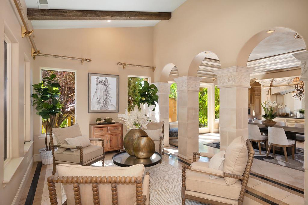 5535 Eden Roc Drive