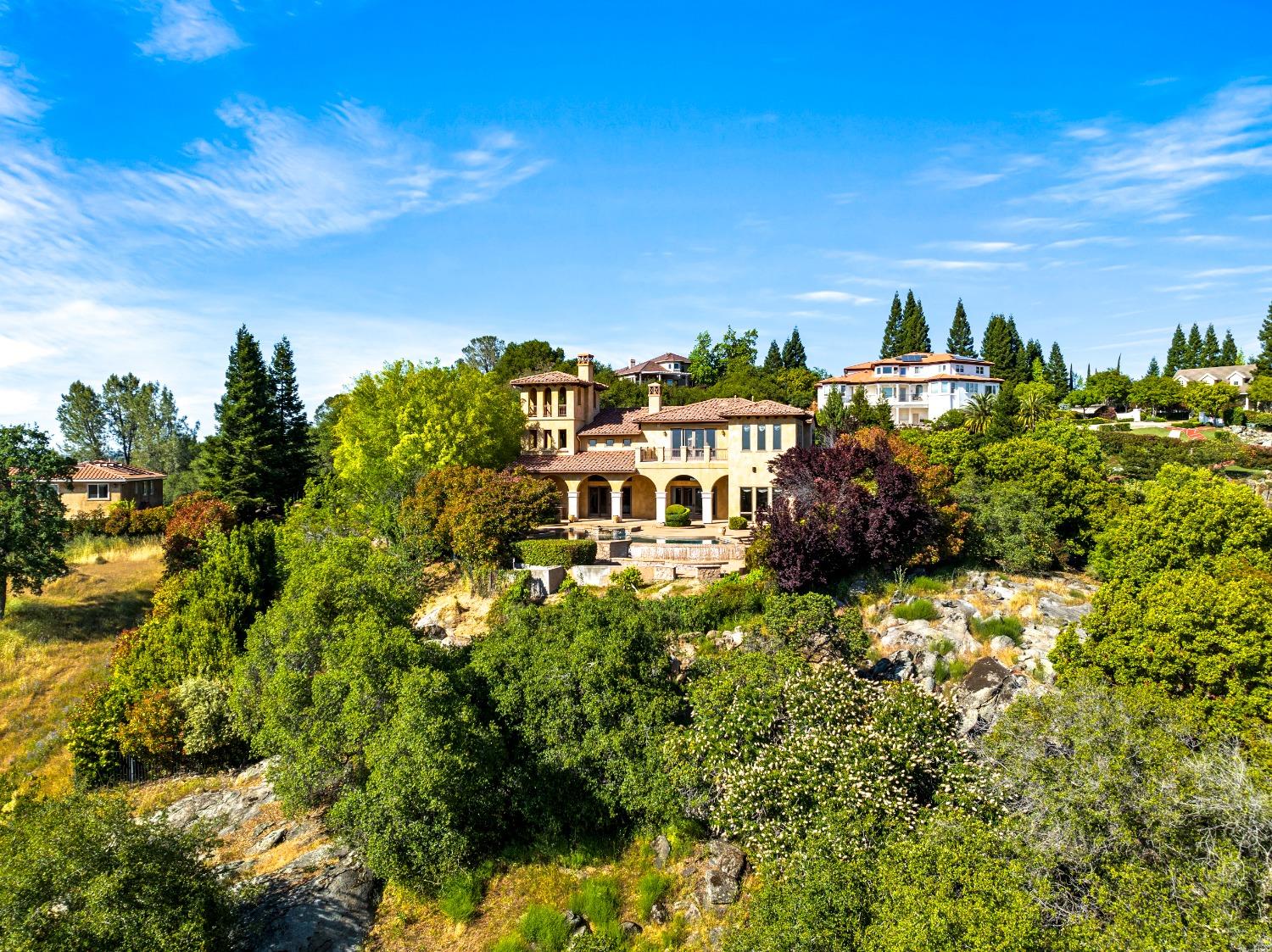 5535 Eden Roc Drive