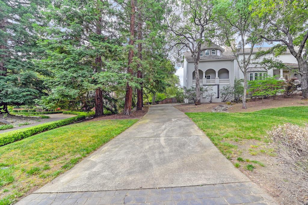 6275 Barcelona Court