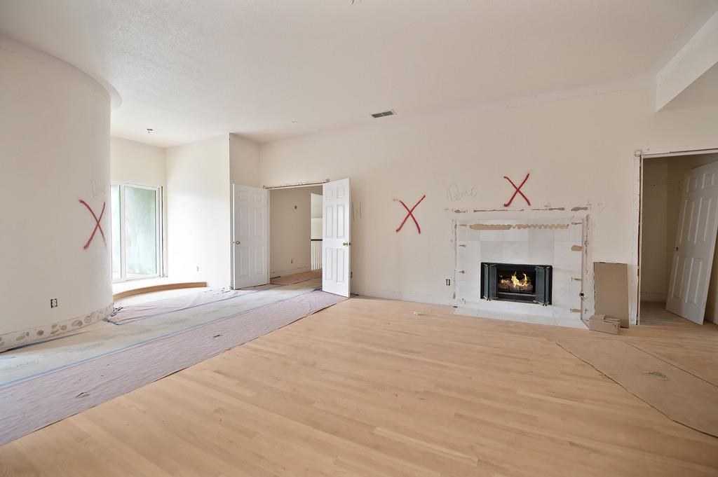 6275 Barcelona Court