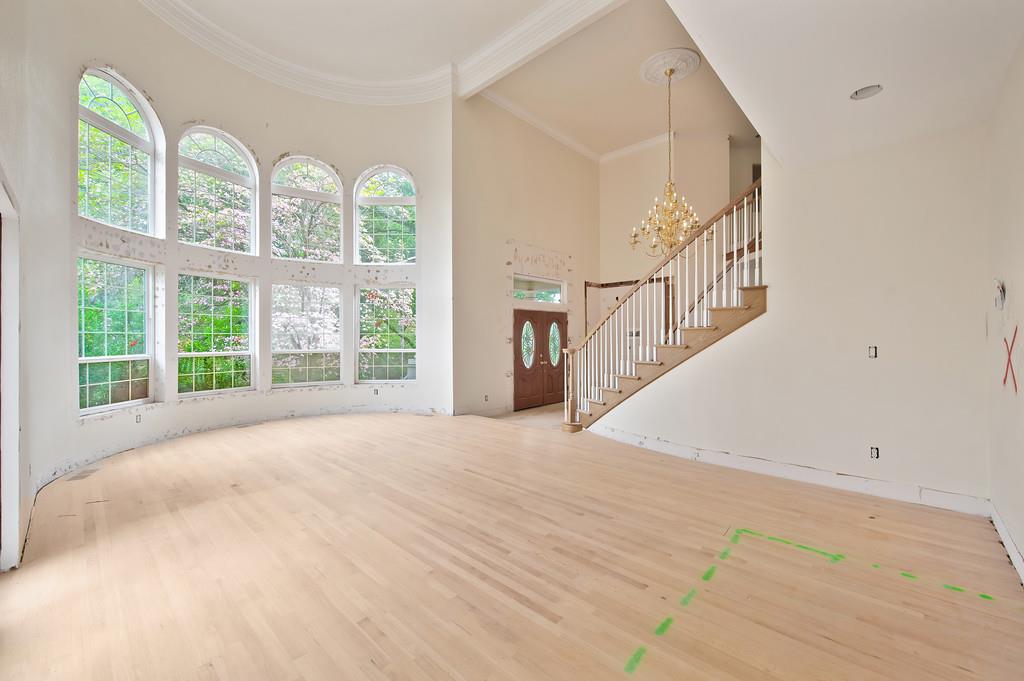 6275 Barcelona Court