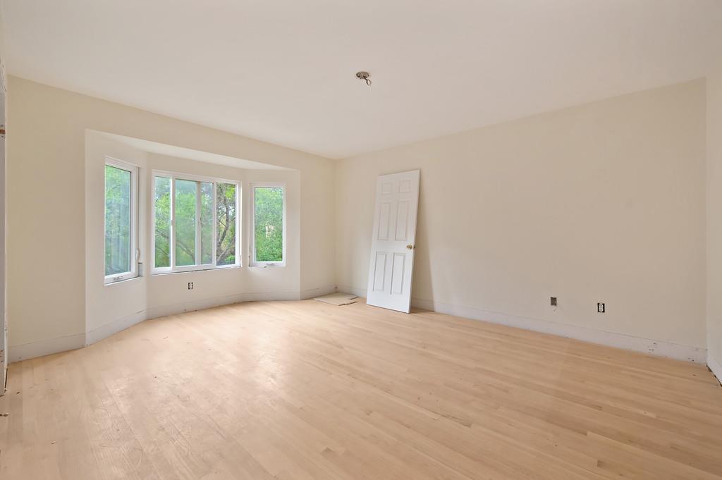 6275 Barcelona Court