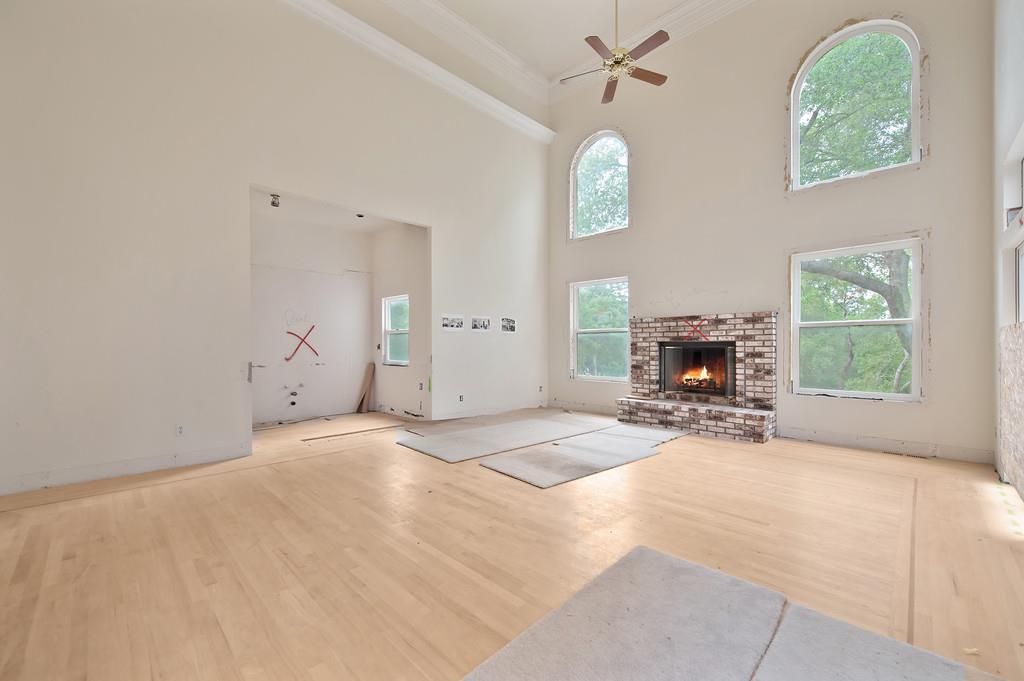 6275 Barcelona Court