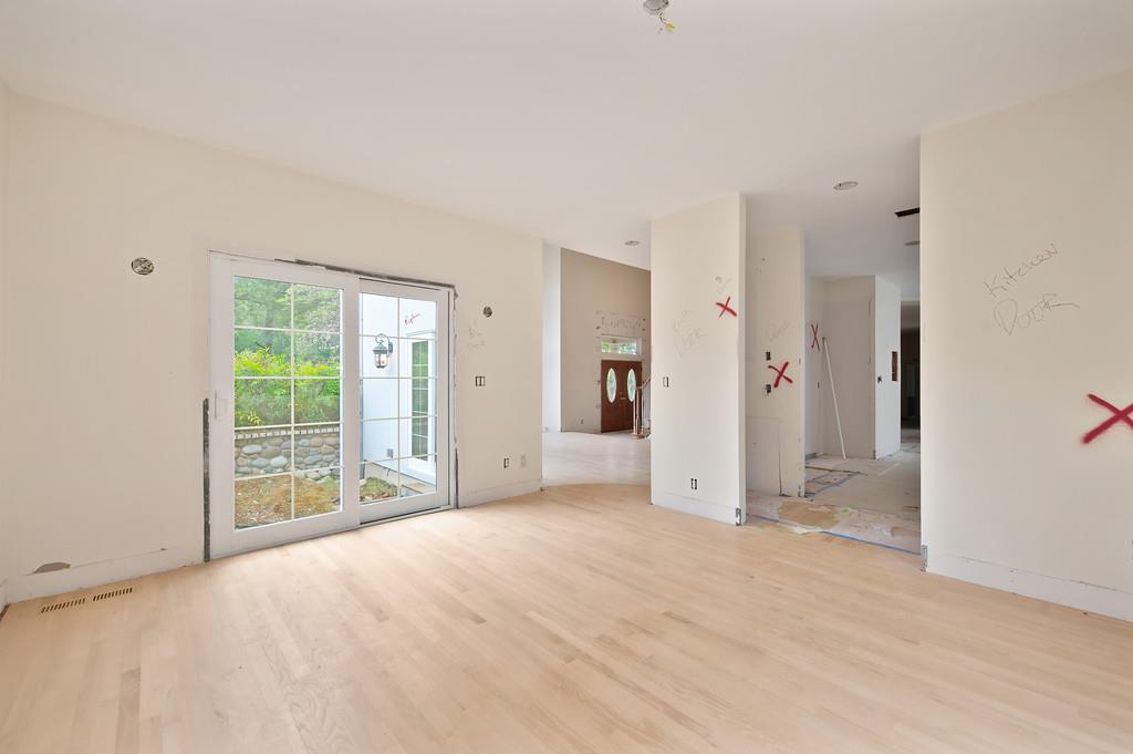 6275 Barcelona Court