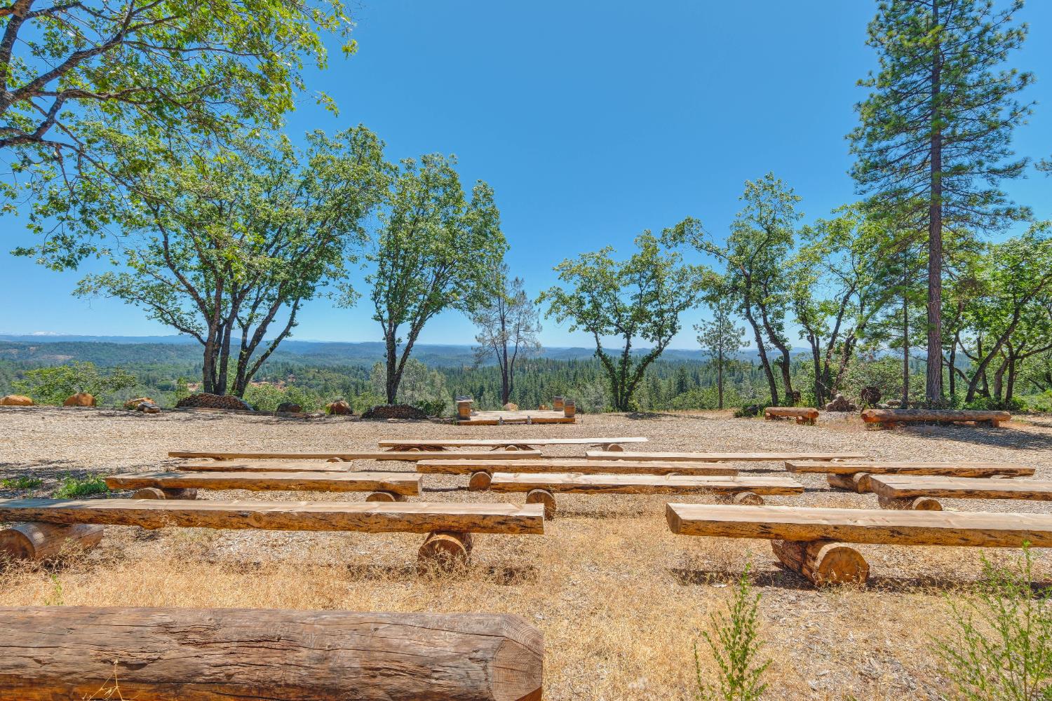 17200 Mountain View Drive