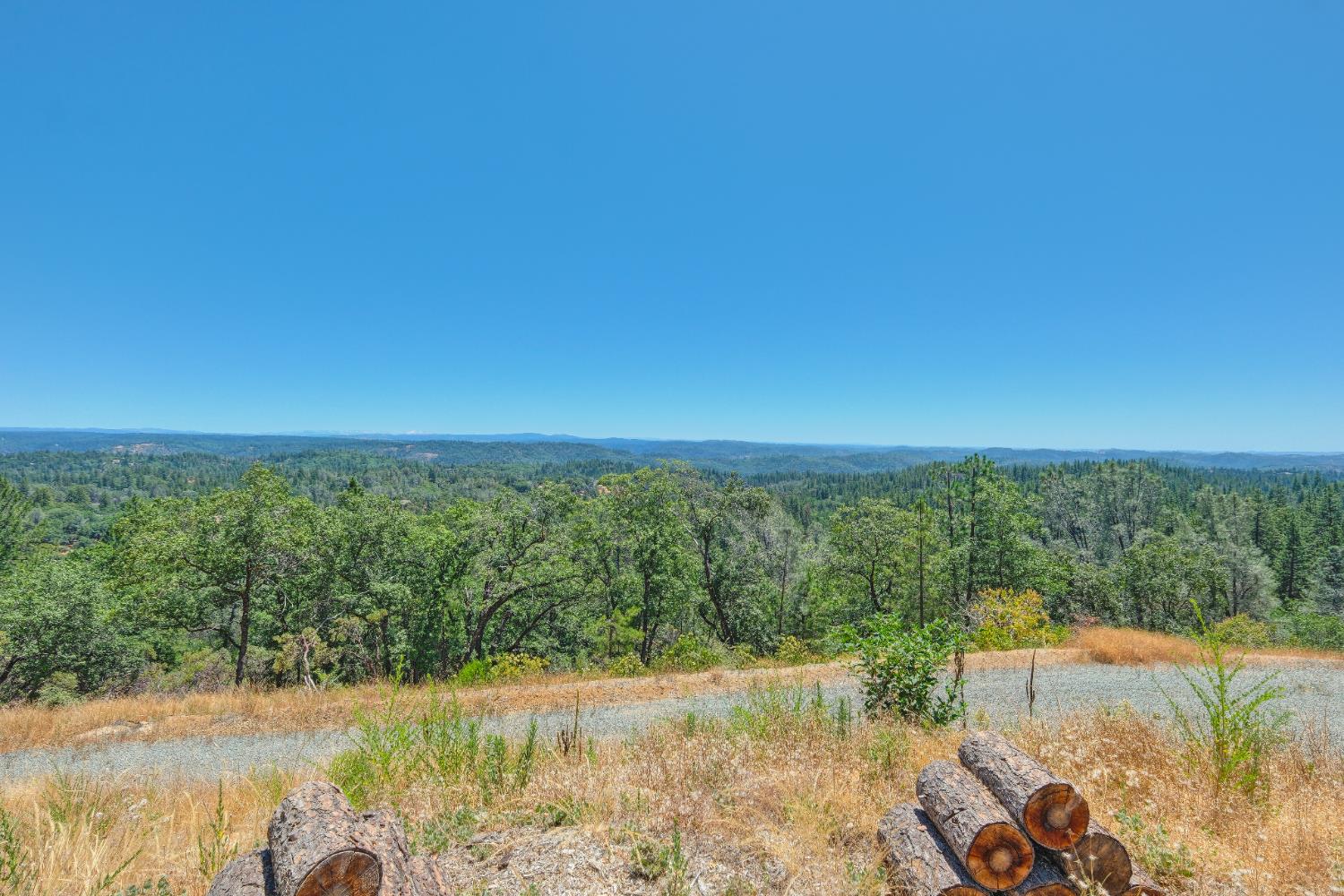 17200 Mountain View Drive