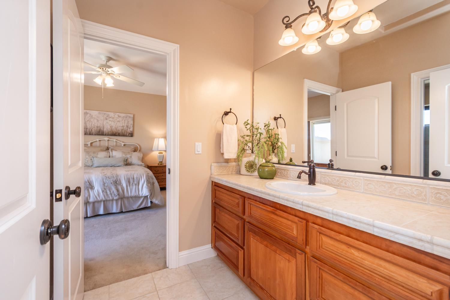 9709 Rim Rock Circle