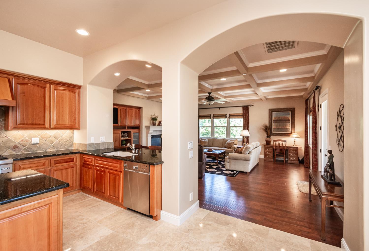 9709 Rim Rock Circle