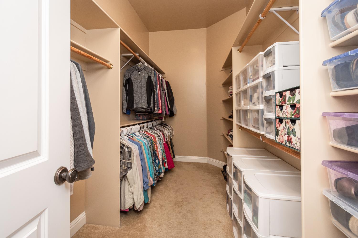 9709 Rim Rock Circle