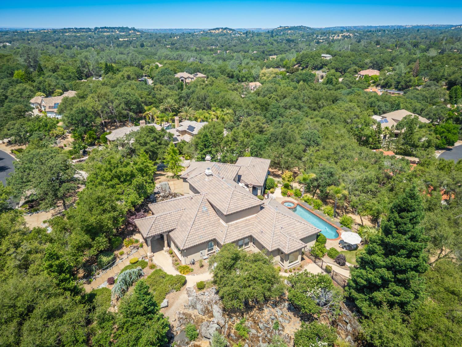 9709 Rim Rock Circle