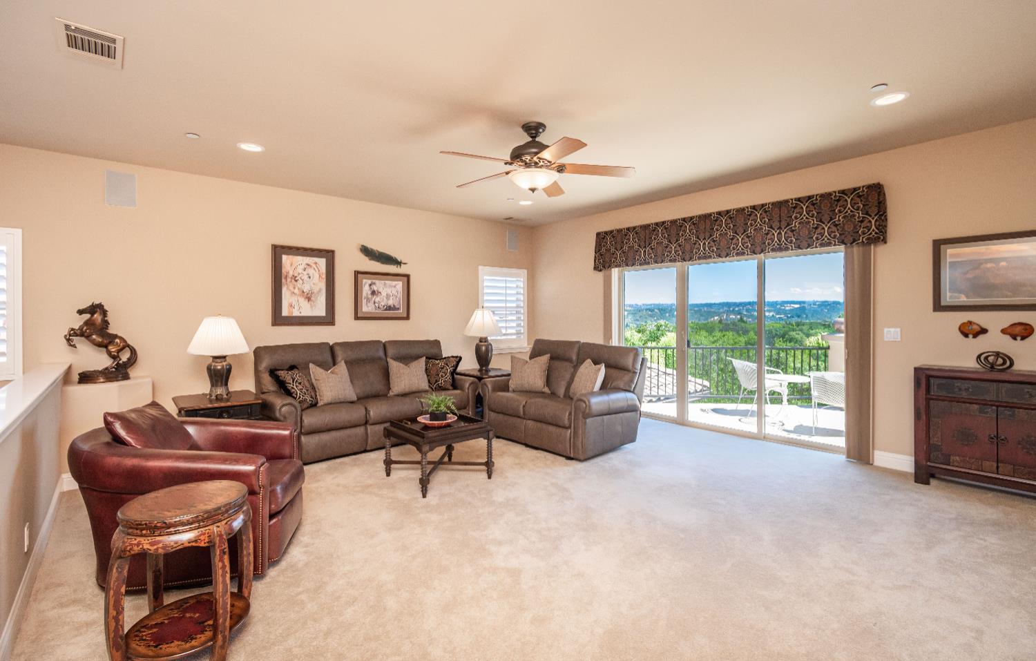 9709 Rim Rock Circle