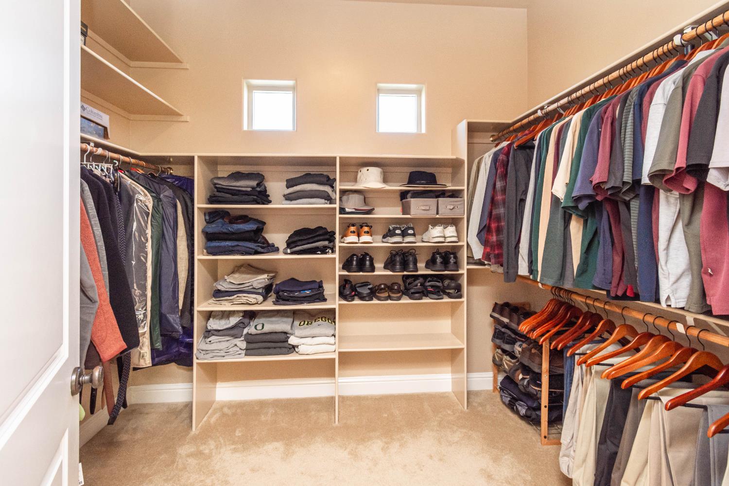 9709 Rim Rock Circle